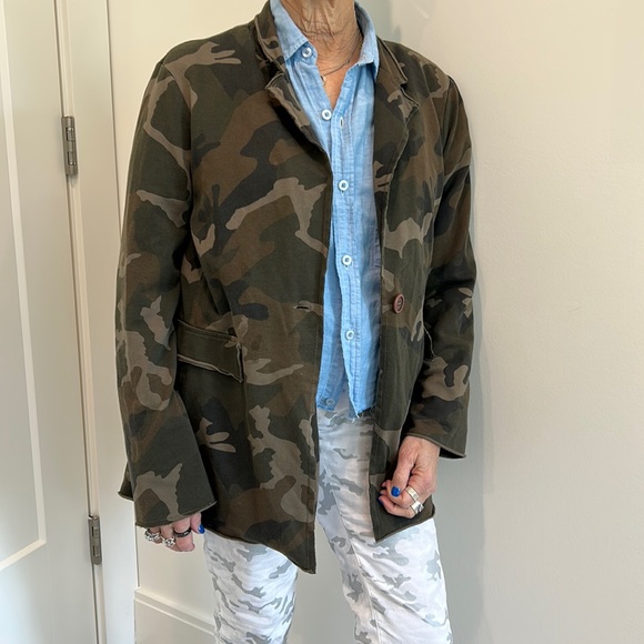 Baci Camo Jacket - Picture 2 of 7